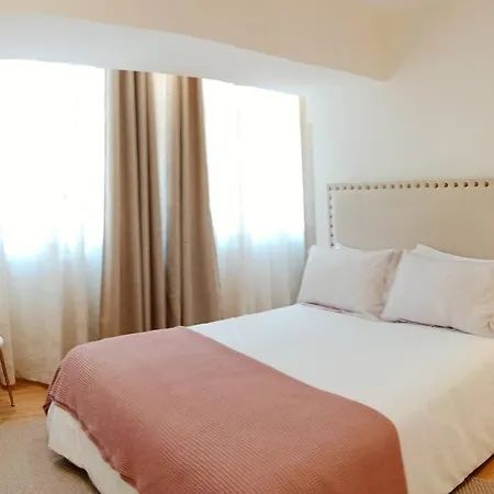 Ribeira Apartment *